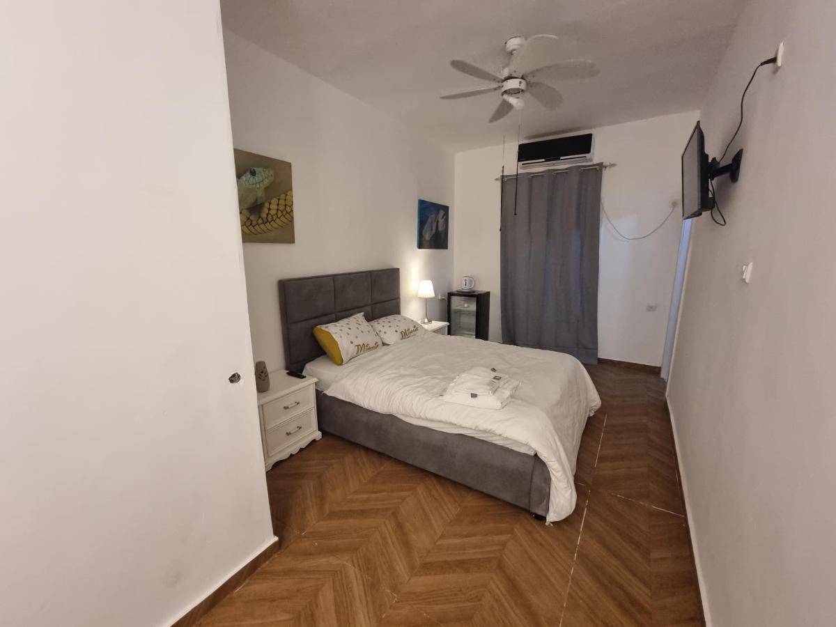 Apartamento הברון Baron Rishon LeZion Exterior foto
